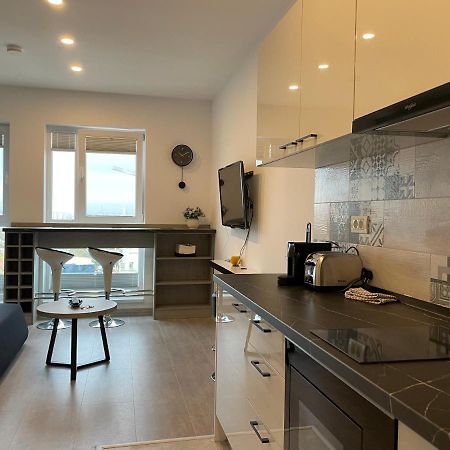 Beautiful Penthouse Lakeview W18 Bukarest Eksteriør billede