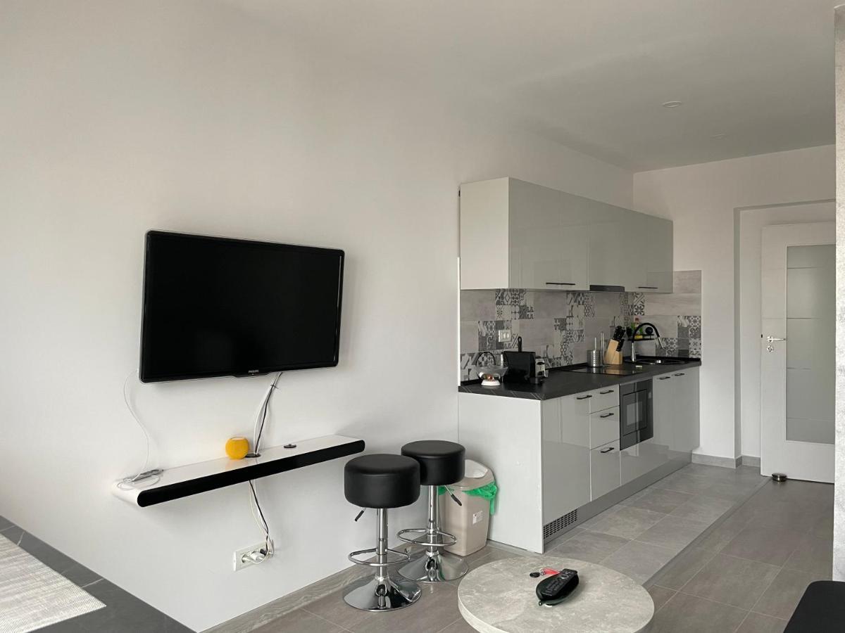 Beautiful Penthouse Lakeview W18 Bukarest Eksteriør billede