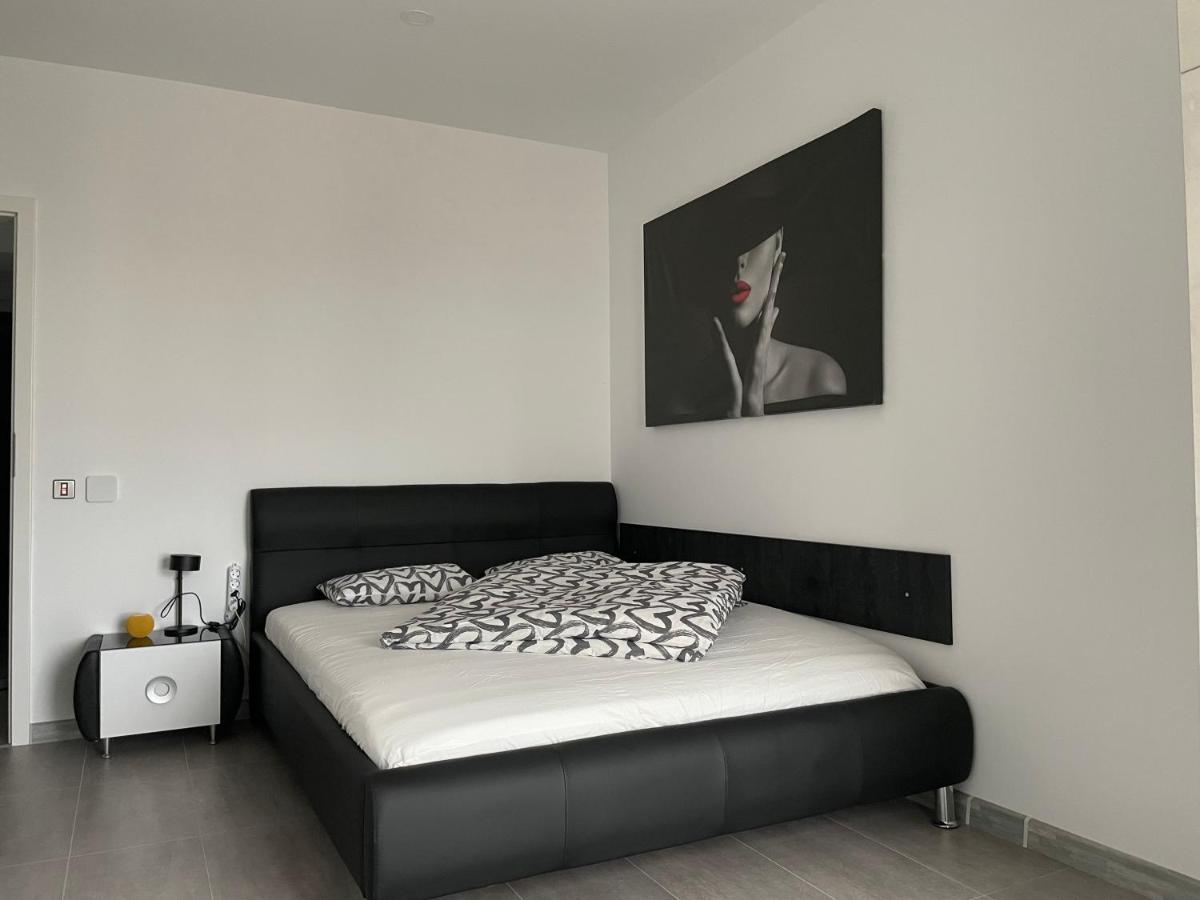 Beautiful Penthouse Lakeview W18 Bukarest Eksteriør billede